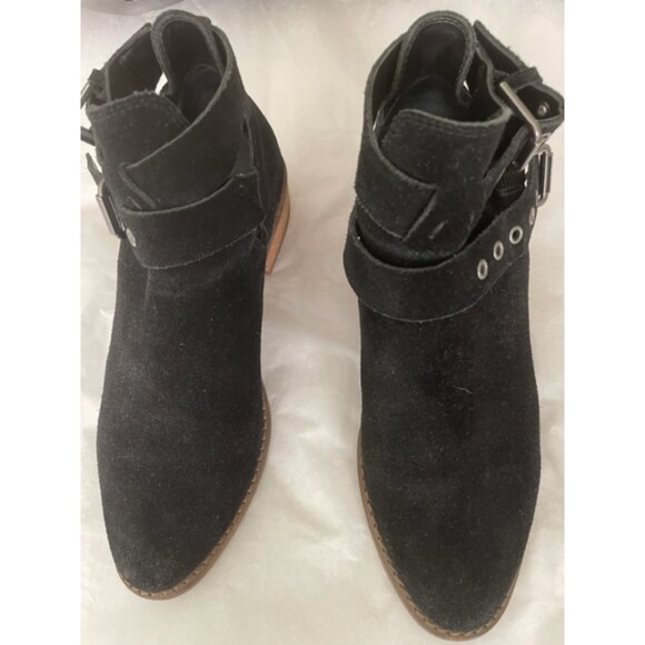 Dolce Vita Women’s Black Almond Toe Booties Sz 6 Buckle Straps Boot. - Picture 1 of 8